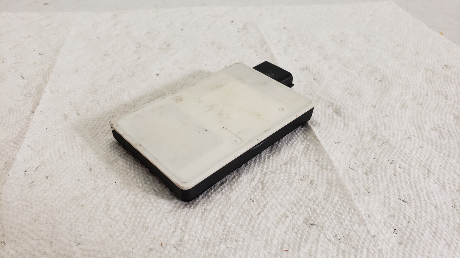 GM BLIND SPOT RADAR SENSOR 84096011 OEM 84096011