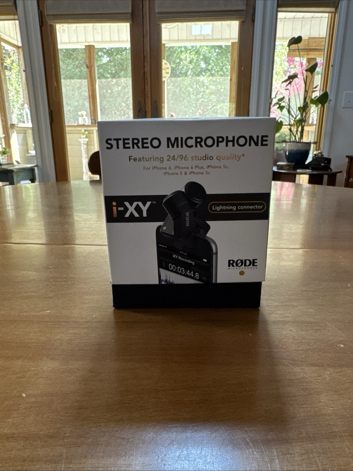 RODE i-XY Stereo Condenser Microphone for iOS Lightning Devices iPhone