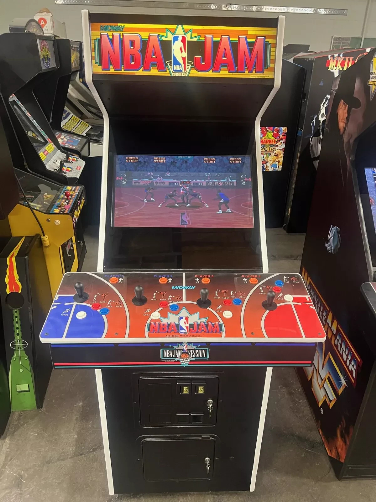 NBA JAM ARCADE MACHINE by MIDWAY 1993 (Excellent)