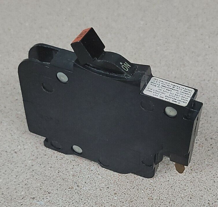LOT OF 2 Federal Pacific 15 Amp 1 Pole Type NC (Thin) Stab-lok NC115 FPE  120V