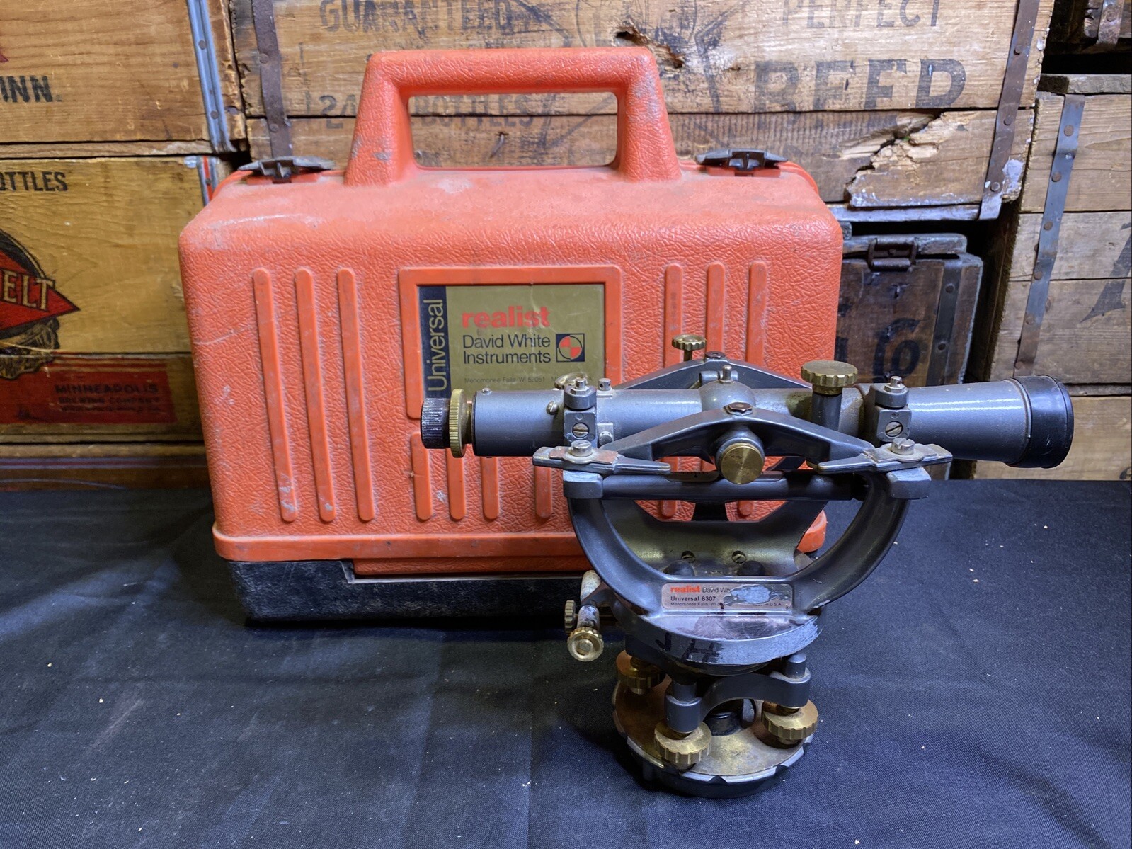 David White Instruments Universal Realist Surveyors Transit W/Case 8307