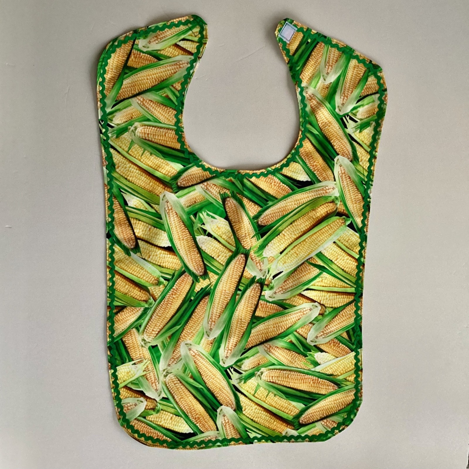 ADULT CLOTHING PROTECTOR/ BIB (FRESH PICKED CORN)