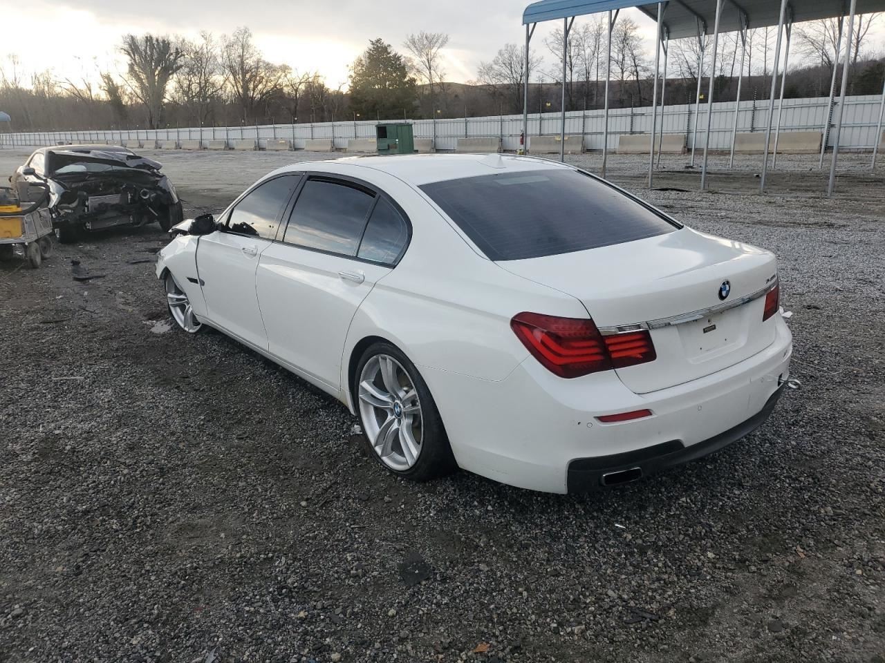 740I 2013 Glove Box 4648232