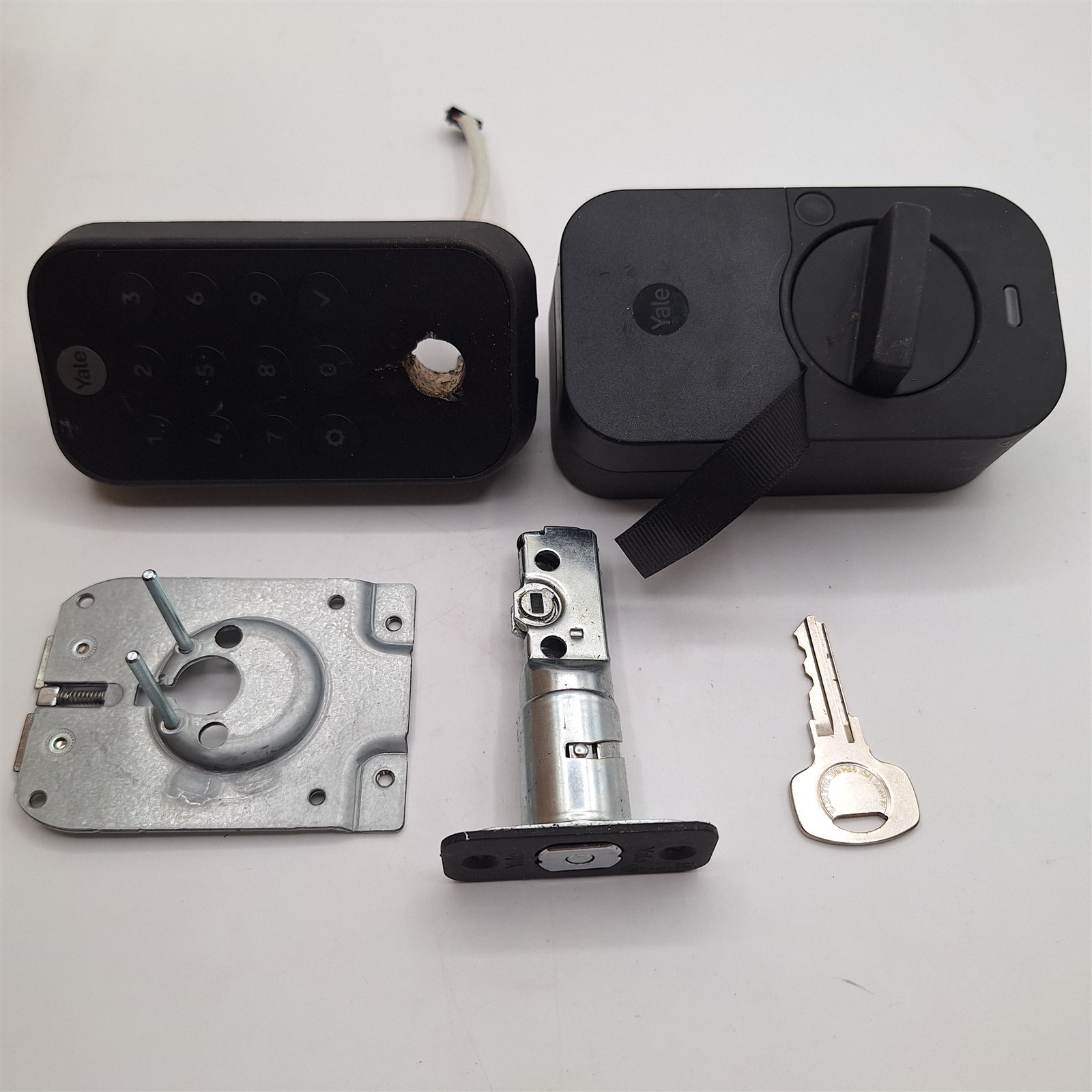 Yale Security Assure Lock 2, Black Suede Keyed Smart Entry Door Lock *READ*