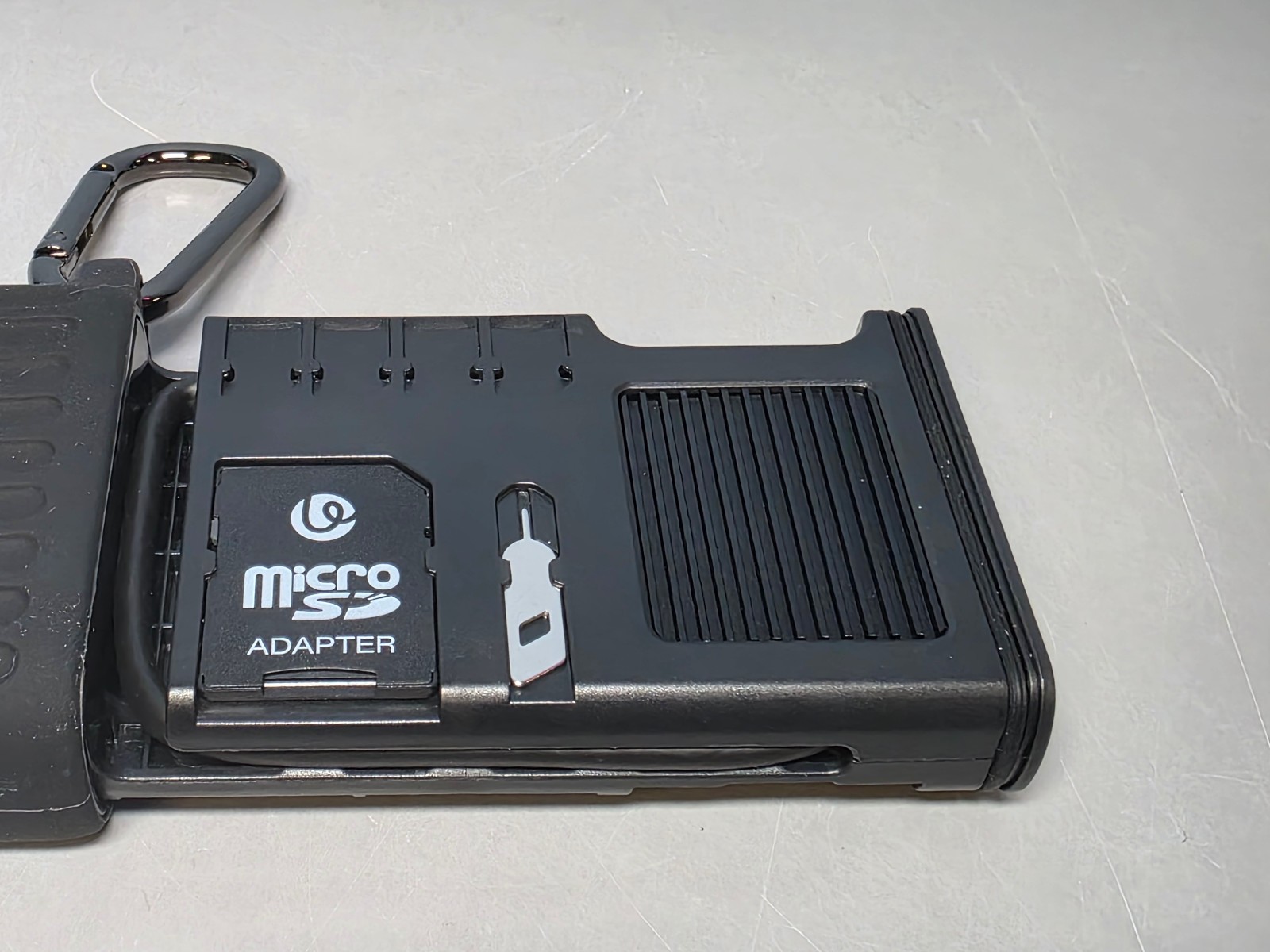 Ulanzi Multifunctional High-Speed SD Card Reader MCR-02 CFEB/SD New