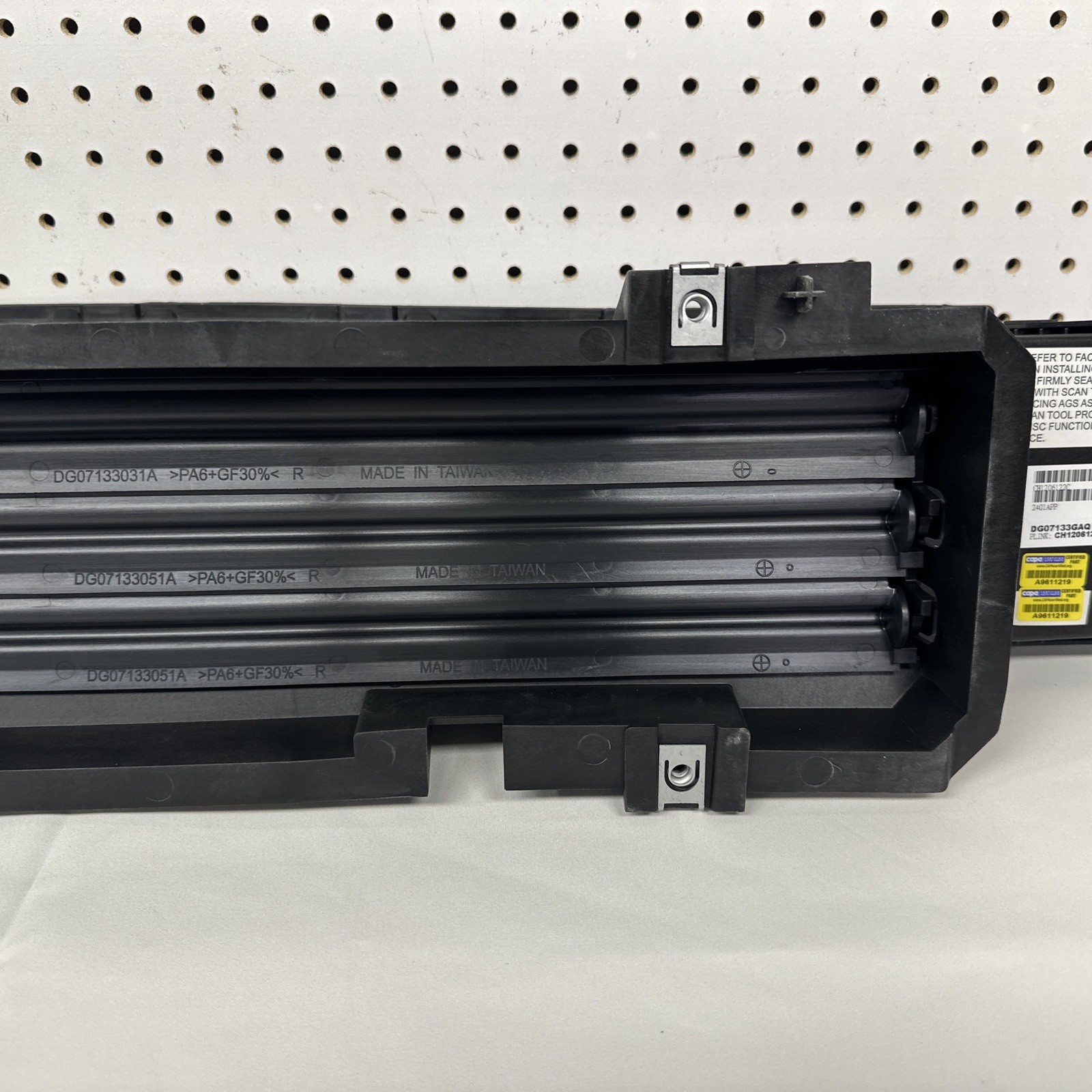 2019-2021 DODGE RAM 1500 FRONT LOWER ACTIVE AIR SHUTTER GRILLE DG07133GAQ CAPA