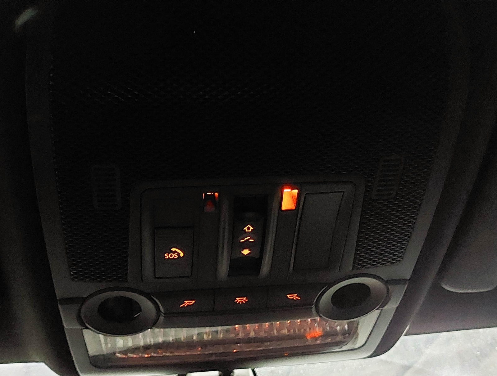 2009 BMW X5 (E70) FRONT DOMELIGHT MAP READING DOME LIGHT LAMP (BLACK)