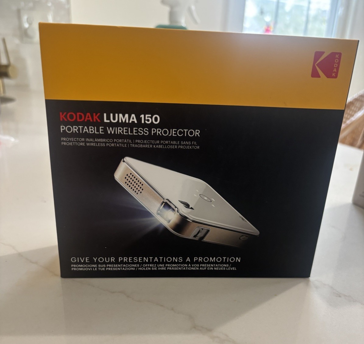 Kodak Luma 150 DLP Portable Wireless Projector 50 ANSI Lumens Wi-Fi HDMI 1080p