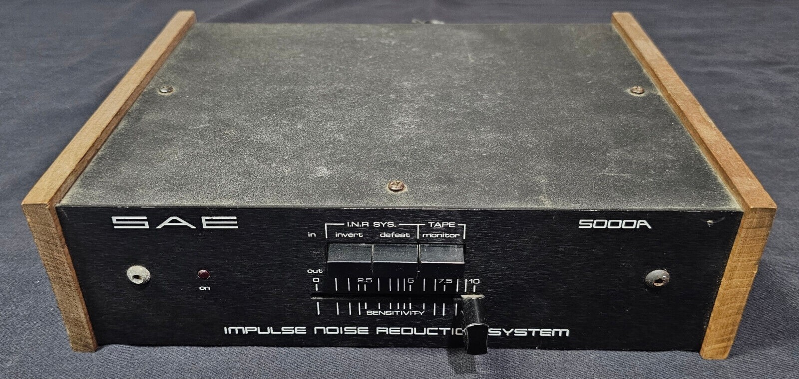 SAE Model 5000A Impulse Noise Reduction System - Tested Powers On