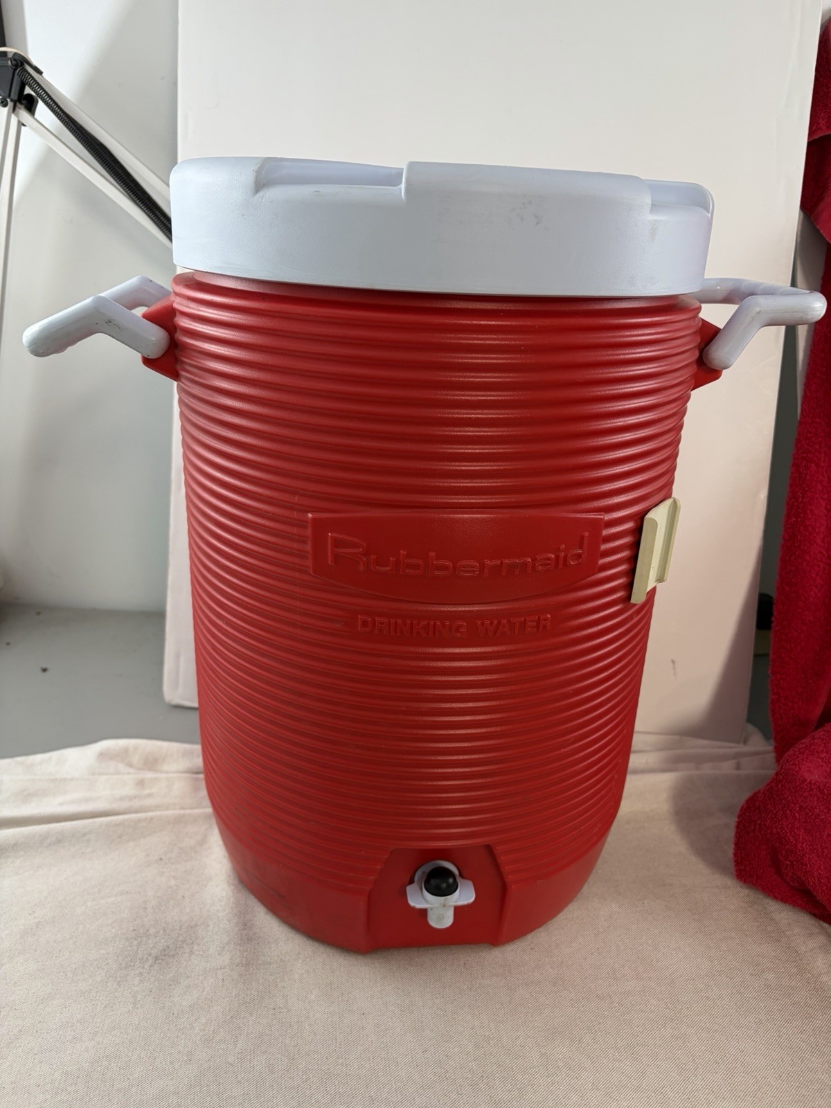 Rubbermaid water cooler 10 gallon Red made in USA