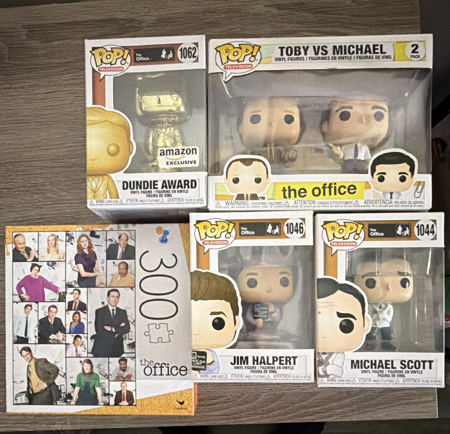The Office Funko Pop! Lot of 4 + The Office Cardinal Puzzle