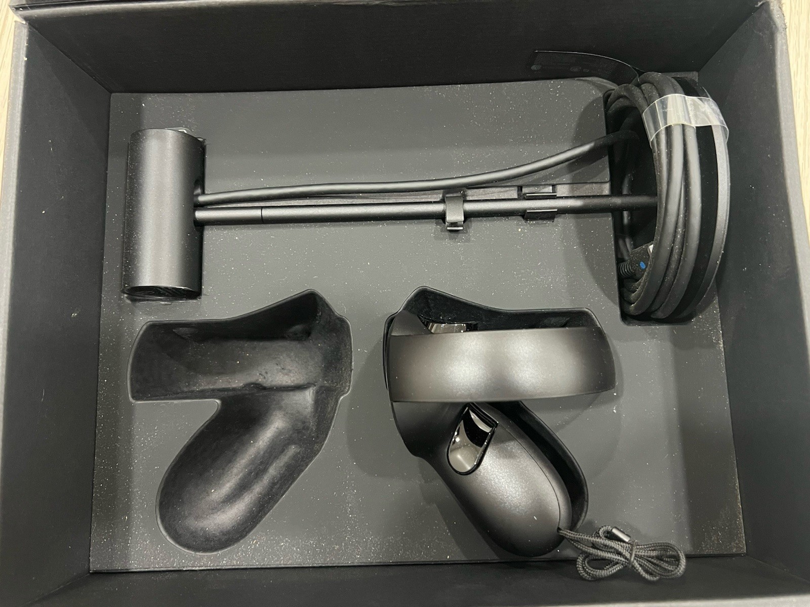 Oculus Rift Wireless Touch Controller & Sensor w/ Rockband VR Guitar Adapter