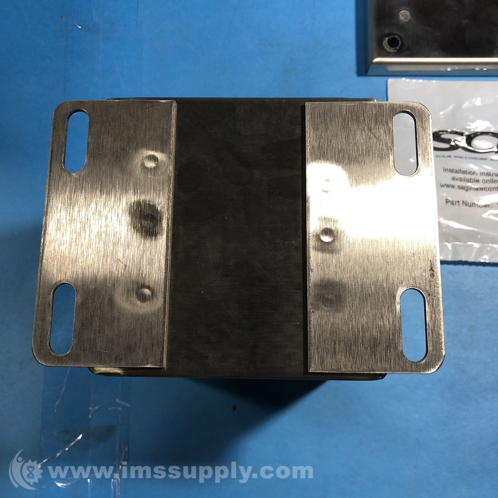 Saginaw Control and Engineering SCE-1PBXSS6I Pushbutton Enclosure 2692
