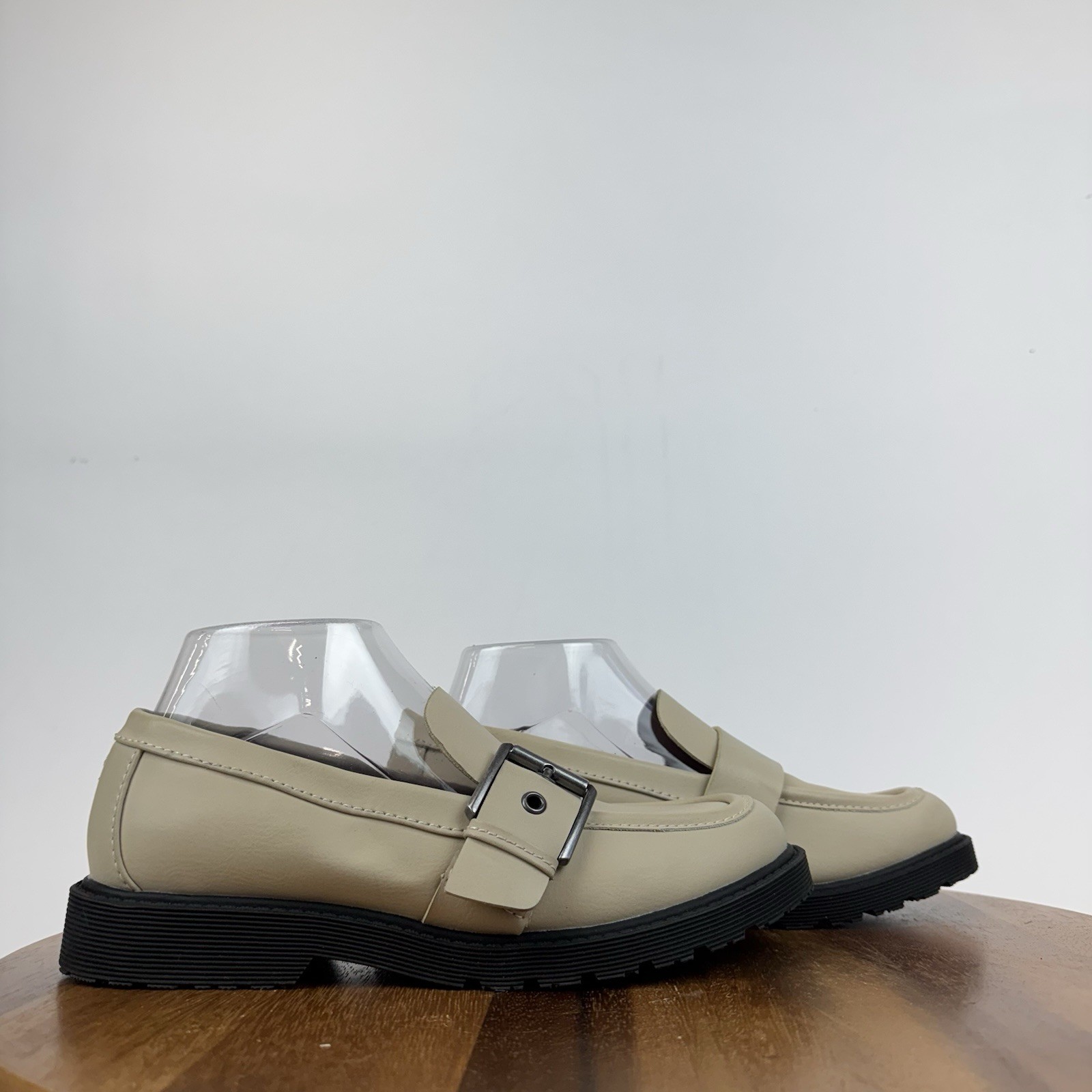 Womens Zodiac Renee Taupe Faux Leather Buckle Penny Loafers Size 8.5 M GUC