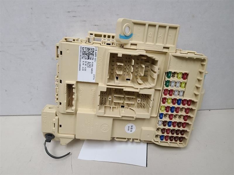 ELANTRA   2021 Fuse Box Cabin 567480
