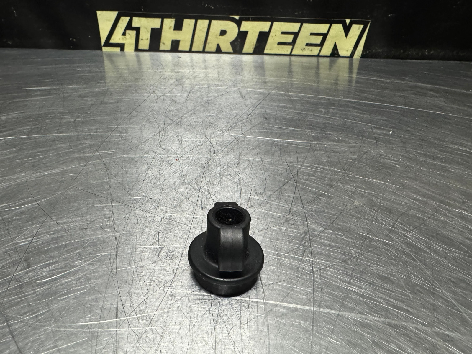97-04 CORVETTE C5 OEM TRUNK CARGO NET RETAINER LUGGAGE NUT #N576