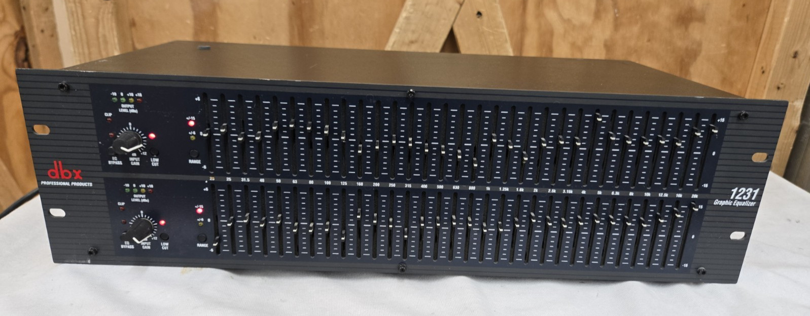 dbx 1231 Stereo Dual 31 Band Graphic EQ Equalizer - Tested & Working - ONE