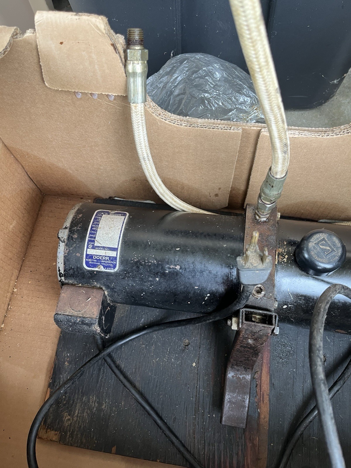 Hydraulic pump for mec reloading press