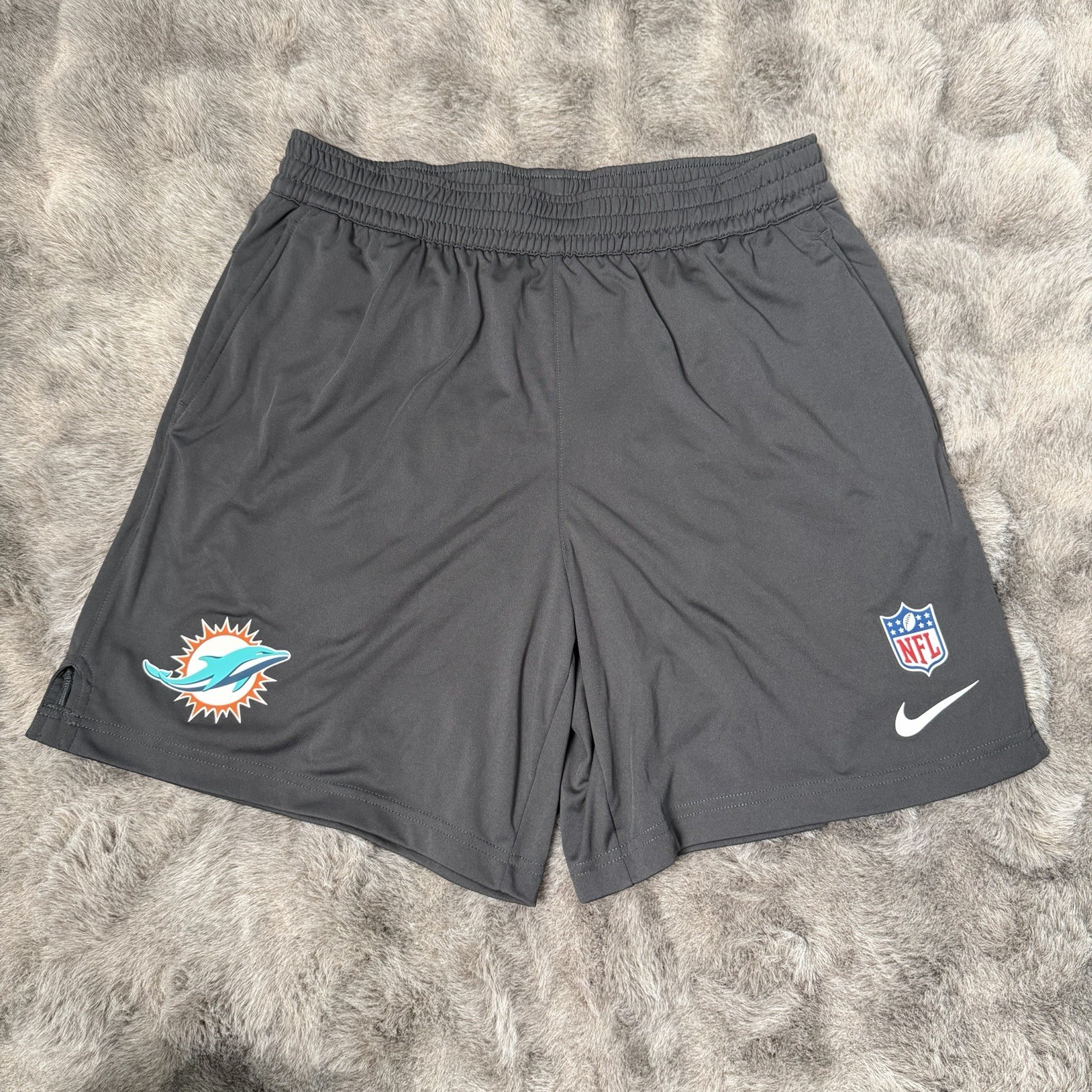 Miami Dolphins Shorts Size Medium Gray NFL Football Nike Dri Fit Staff Issued