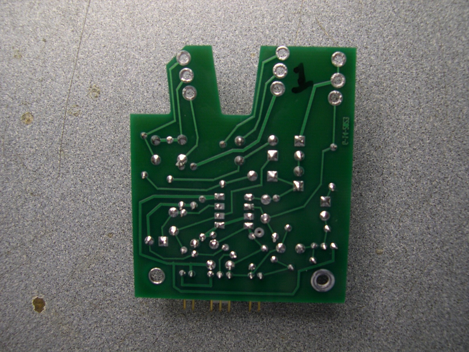 Replacement for Gibson model SST guitar preamp