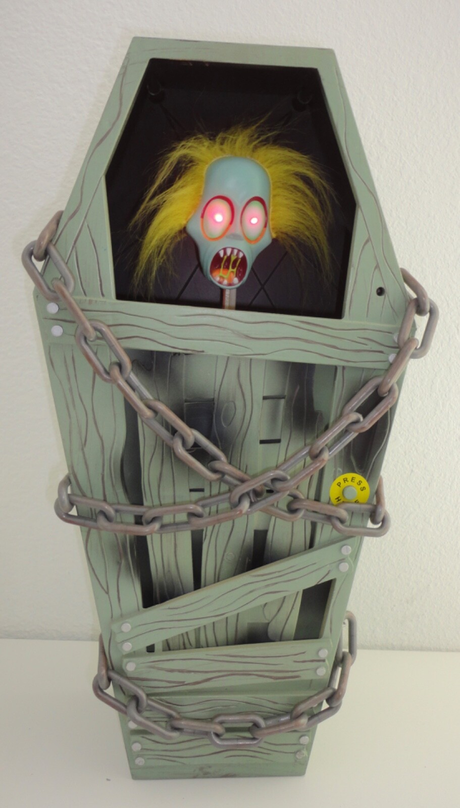 Pop Up Zombie Gemmy Halloween Decor Green Casket 18" Cursed Coffin Animation