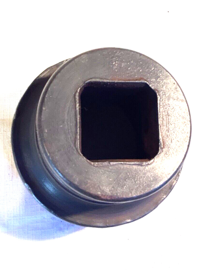 Williams 2-15/16" socket 1-1/2" drive used