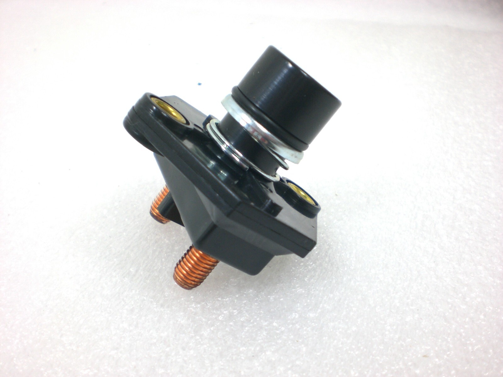 12 Volt DC Heavy-Duty Start Momentary Push-Button Starter Switch (50 Amps)
