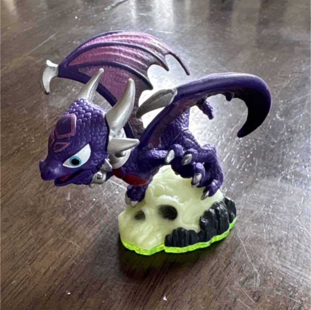 Activision Skylanders Cynder Character Figure Spyro Series Toys to Life
