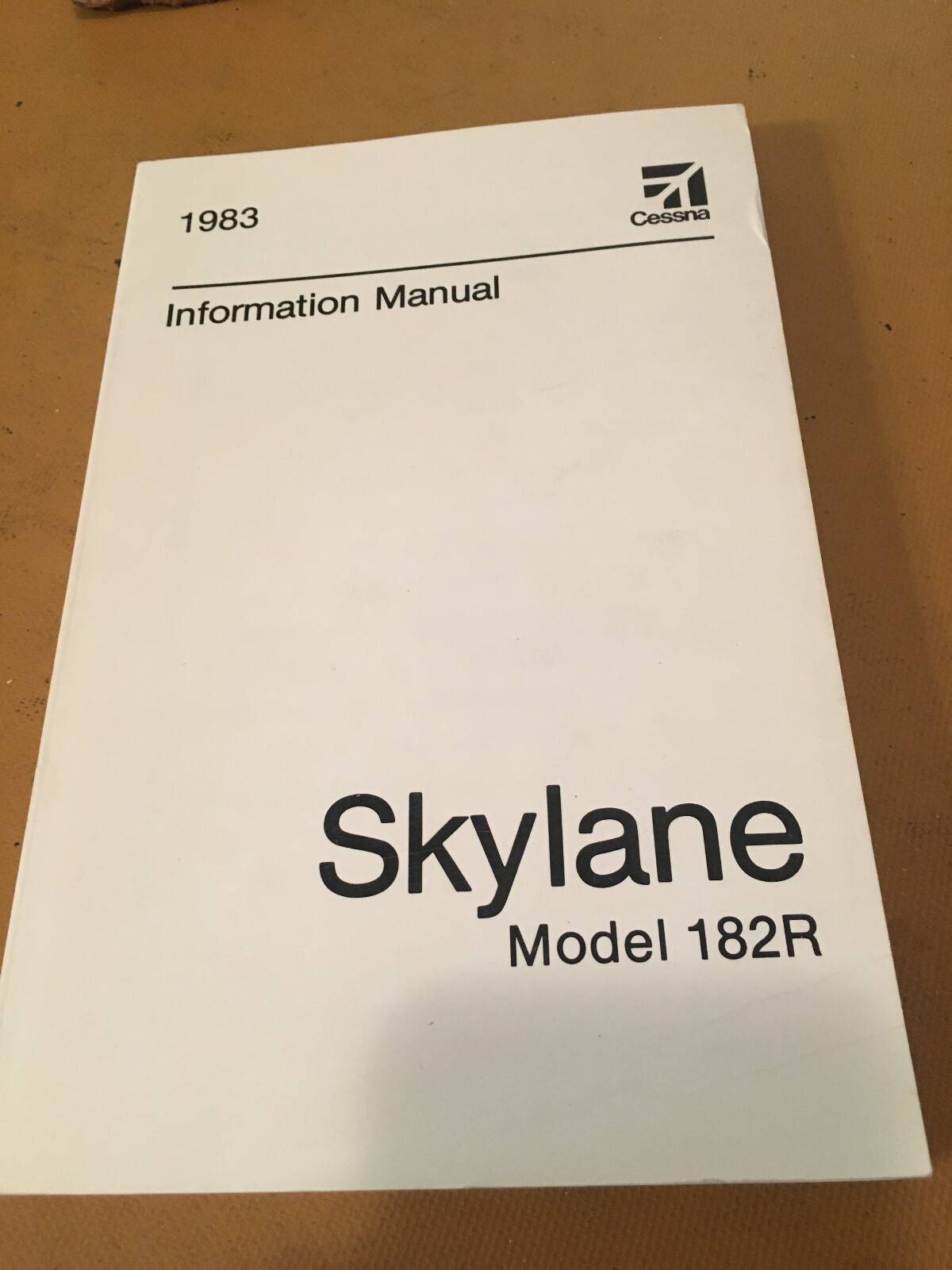 1983 Cessna Skylane 182R Pilot's Information Manual
