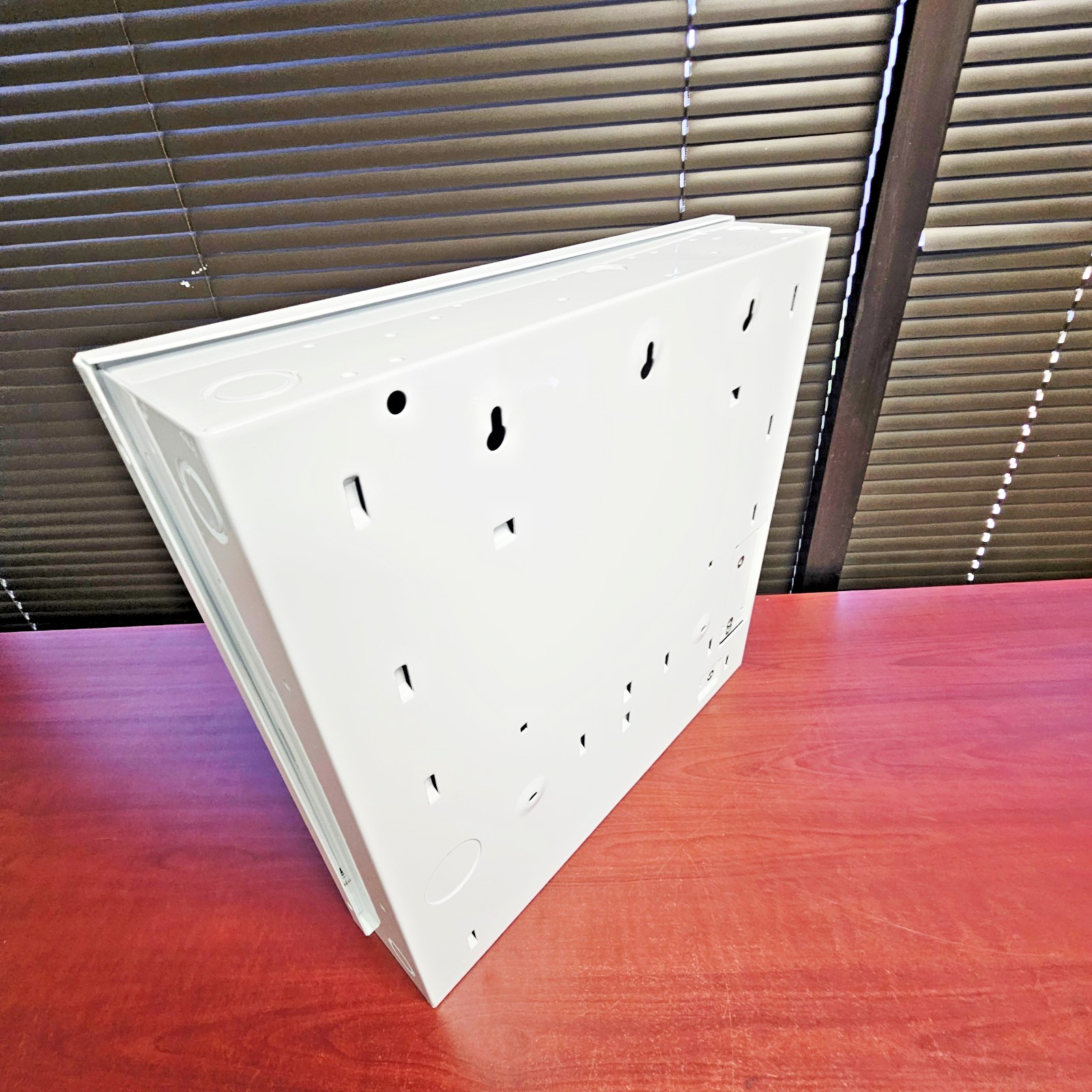 Bosch B8103 Mounting Box for Switch White White NEW (Open Box)