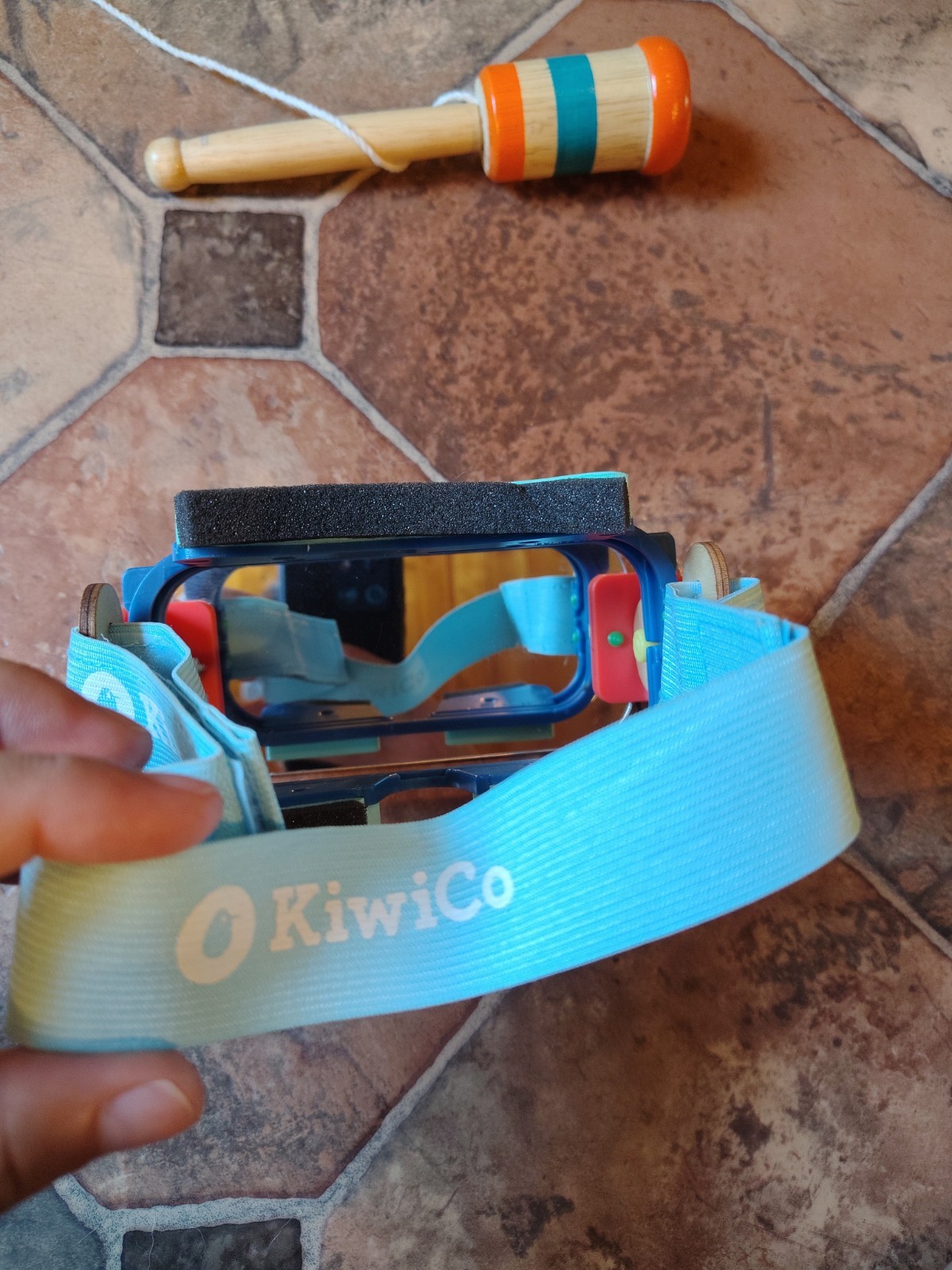 KiwiCo Goofy Goggles