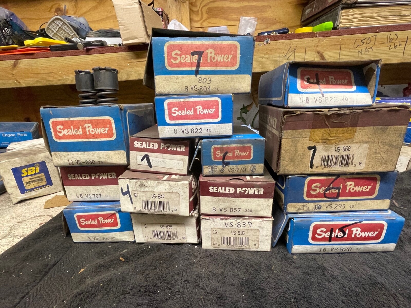 sealed power vs847 valve springs """READ THE LISTING "" 4 of them keller