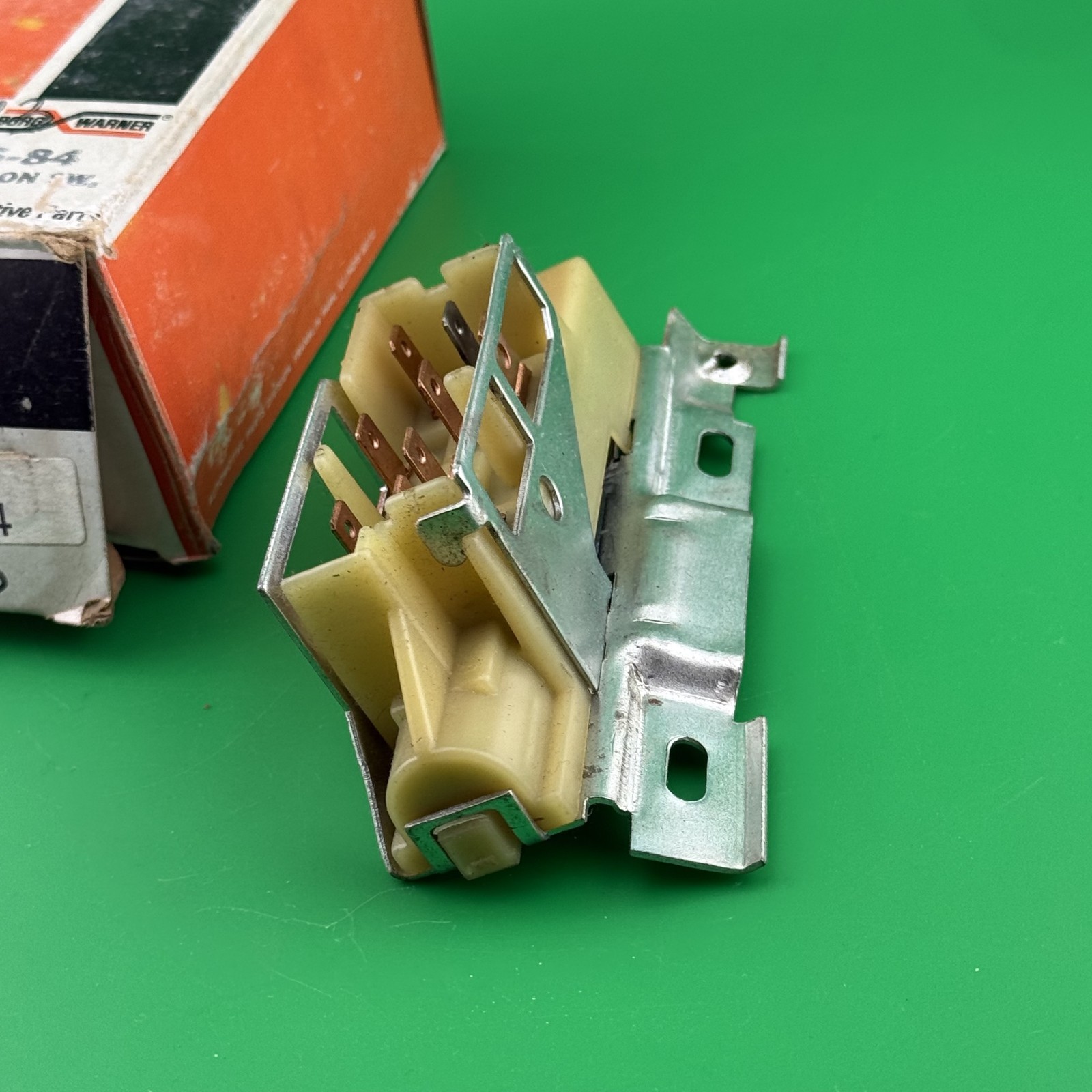 BWD IGNITION SWITCH CS84