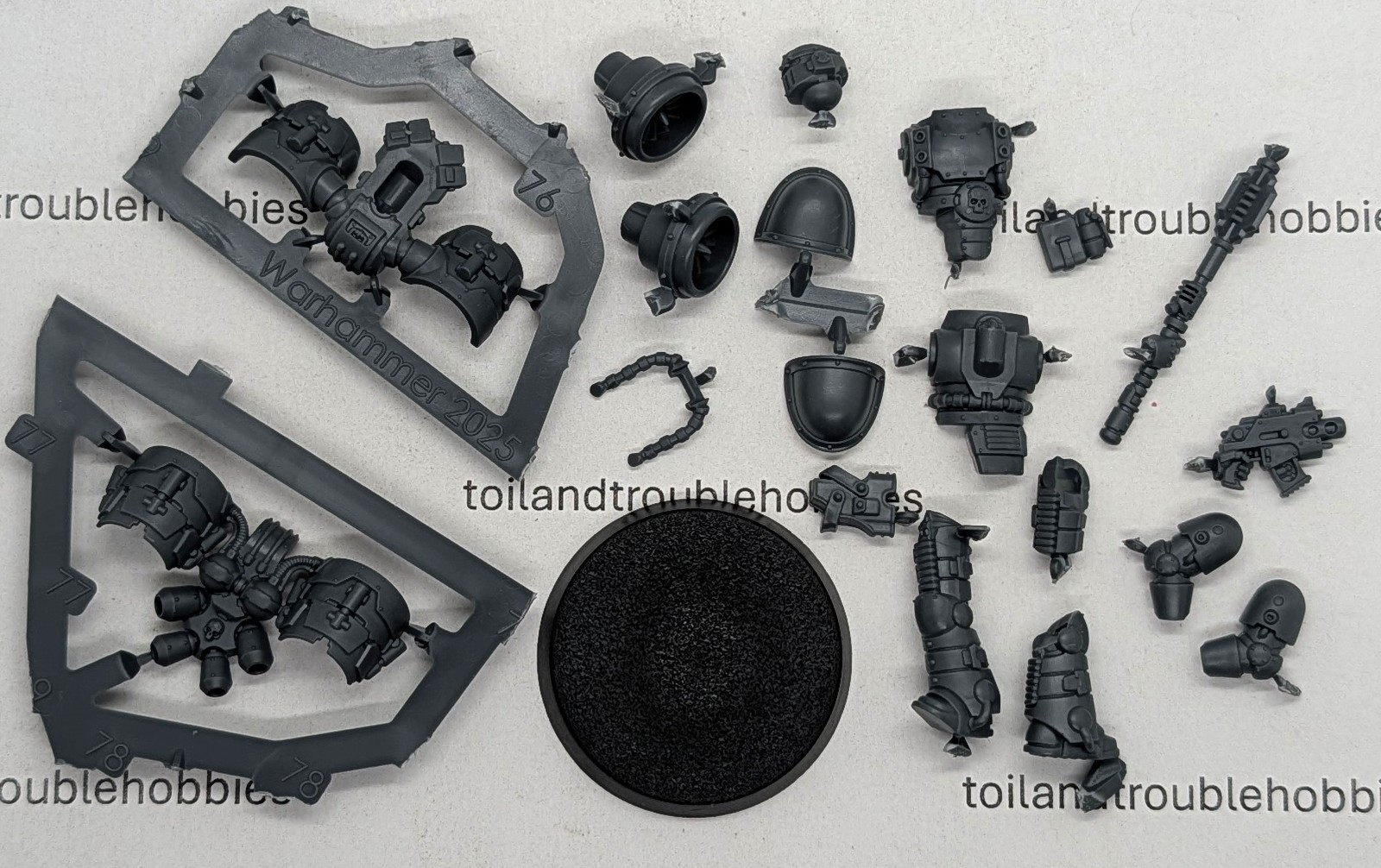Horus Heresy Warhammer 40k Mk II Assault Marine with Power Mace Blind Buy