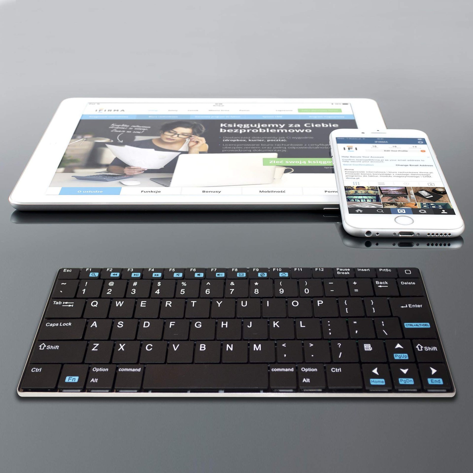 Rii K12+ Mini Wireless Keyboard with Large Touchpad Mouse&Qwerty Black