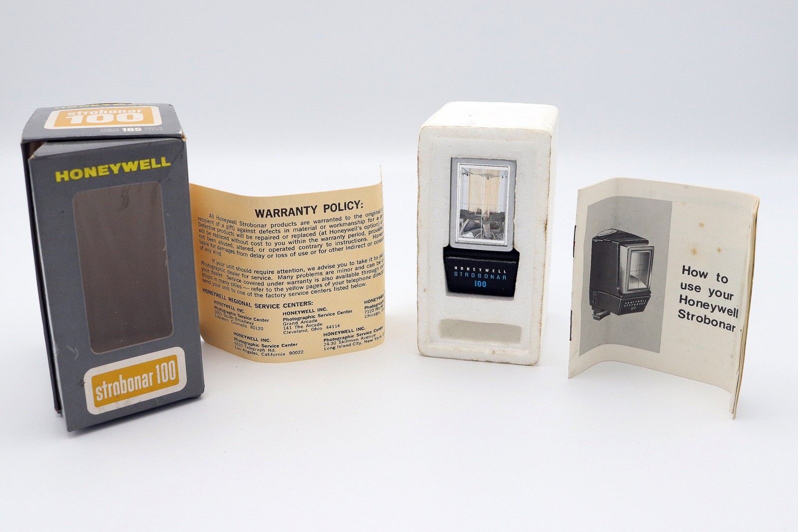 Honeywell VINTAGE Strobonar 100 Flash unit w/ Box, packaging, Manual etc.