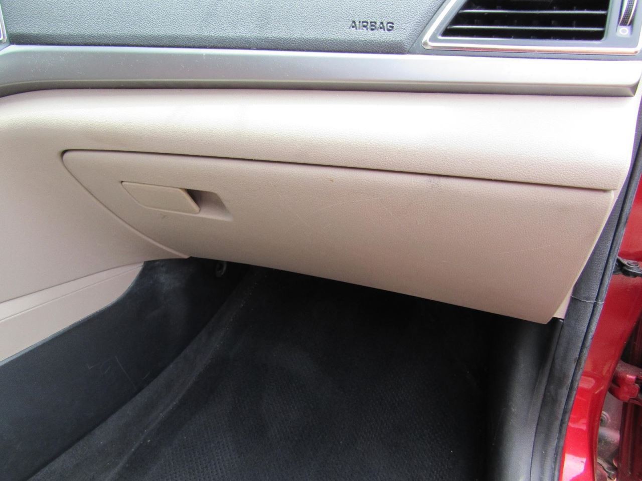 ELANTRA   2017 Glove Box 1056036