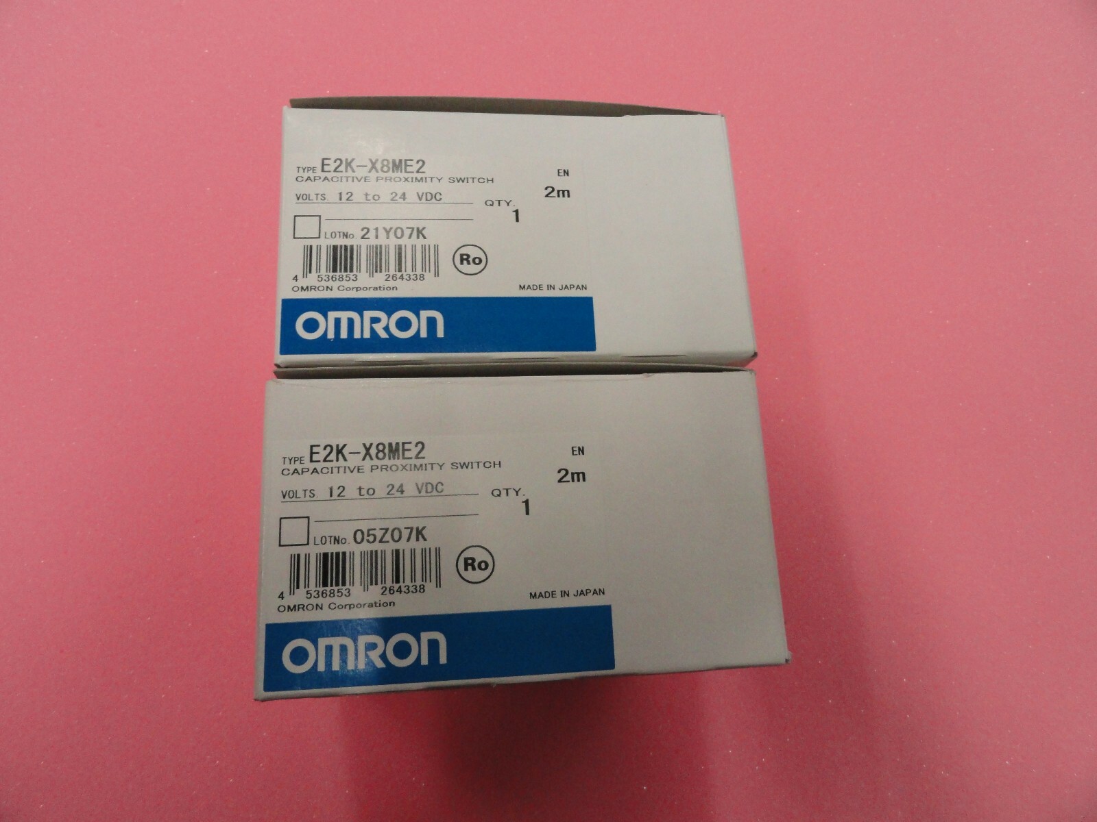 Lot of 2 Omron E2K-X8ME2 Capacitive Proximity Switch - New!!!