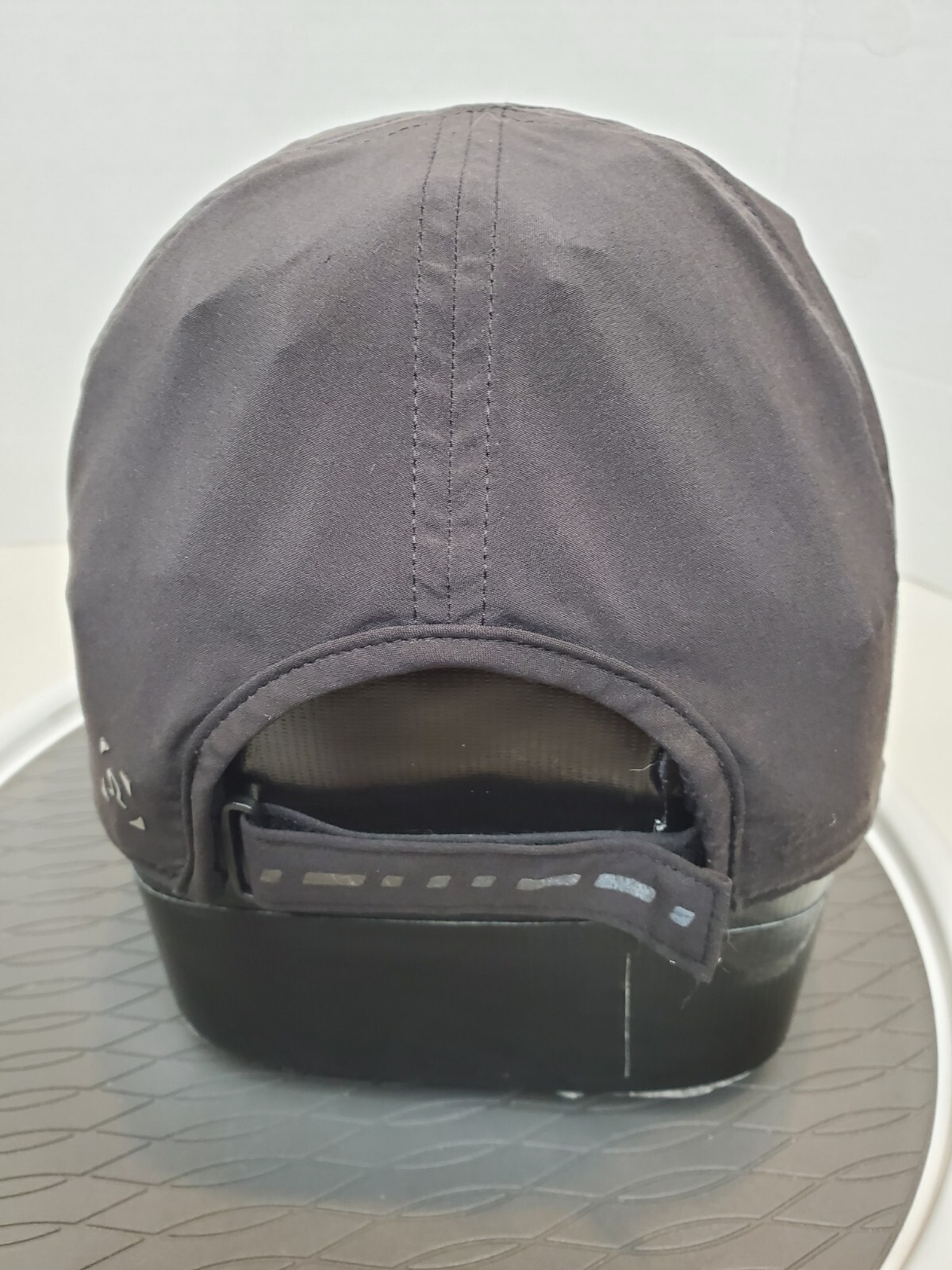 Lululemon Hat Adjustable Breathable Black Baseball Cap Unisex SEE READ
