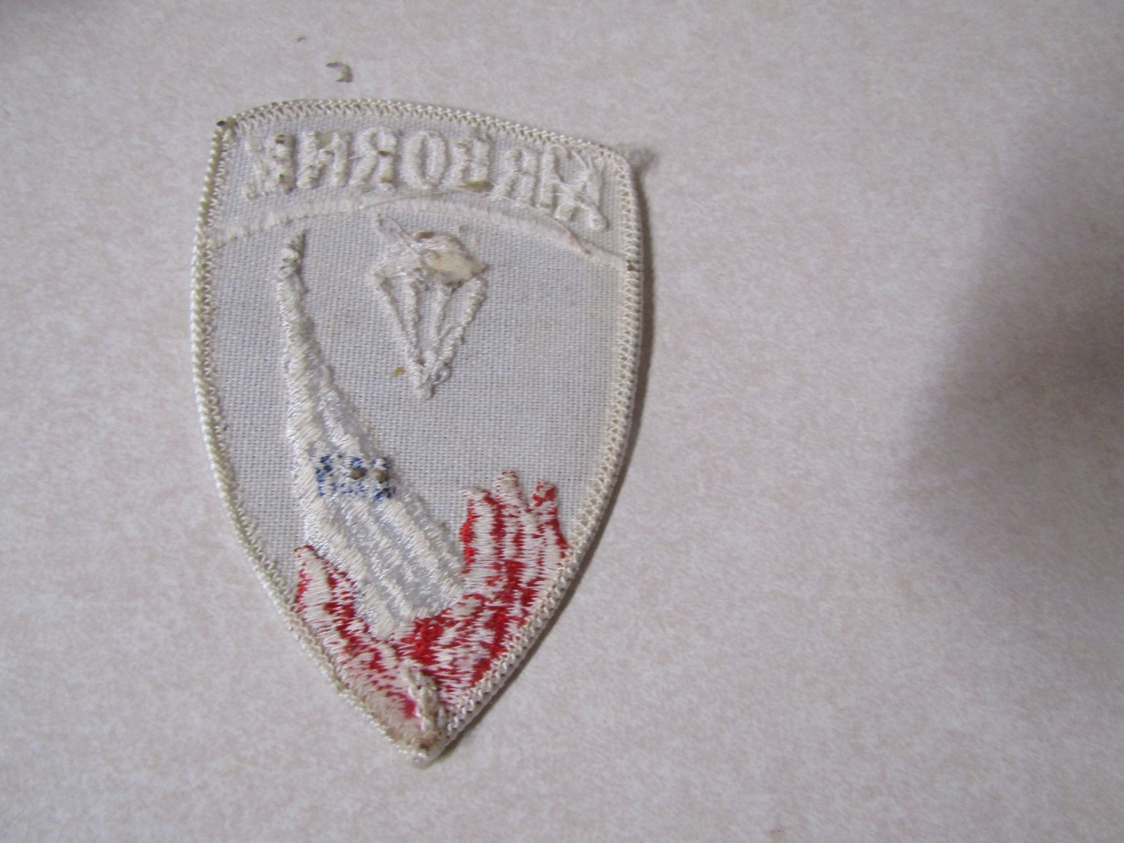 MILITARY PATCH MUCH OLDER 187TH REGIMENTAL COMBAT TEAM AIRBORNE