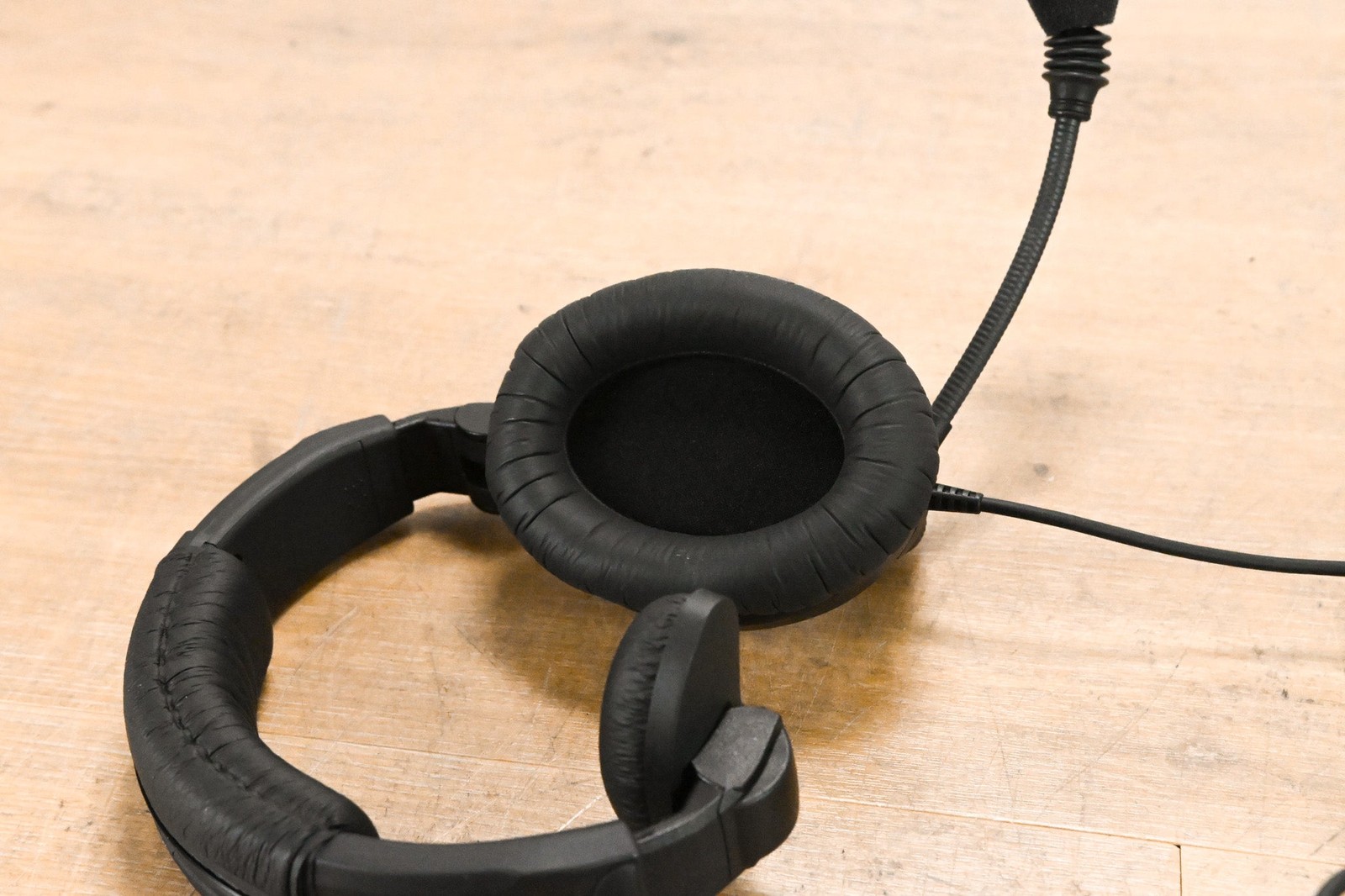 Sennheiser HMD 281 PRO Single-Sided Headset CG012CK