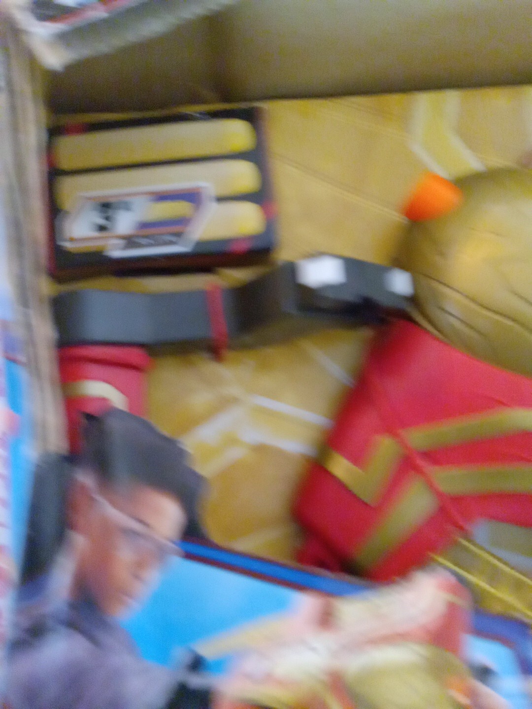 NERF Marvel Studios Spider-Man Web Bolt Blaster Soft Dart Launcher Damaged Box