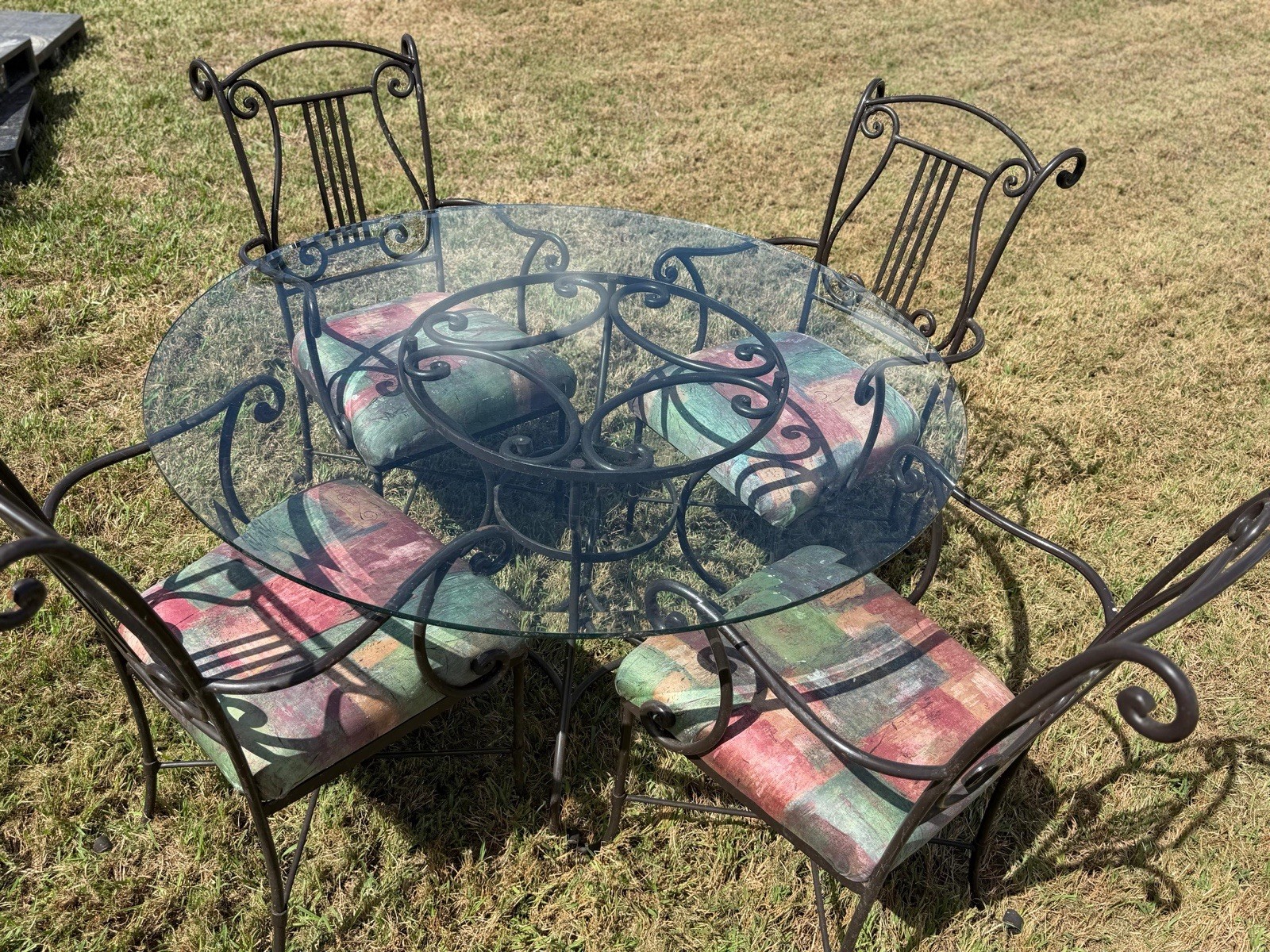 Wrought Iron Style Glass Top Dining Table Set with 4 Chairs