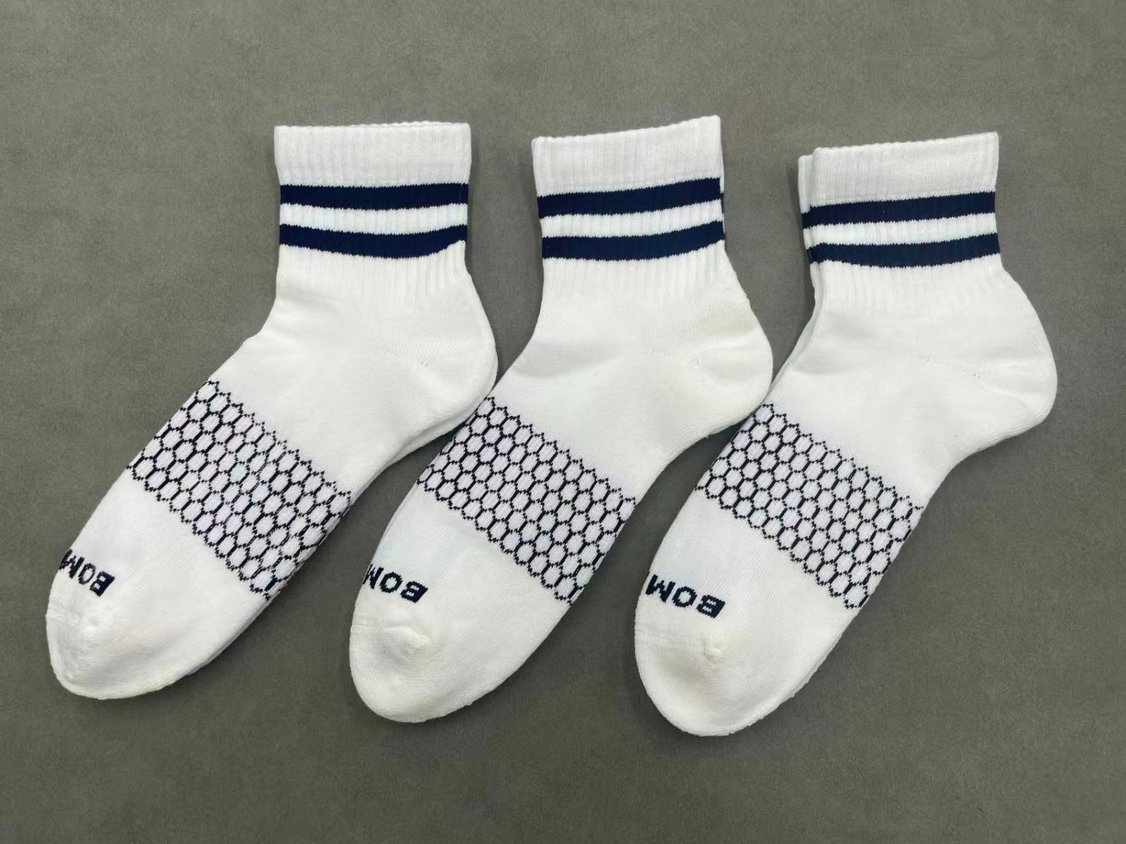 BOMBAS Men's Quarter socks Large 9-13 3 pairs Black Stripes White