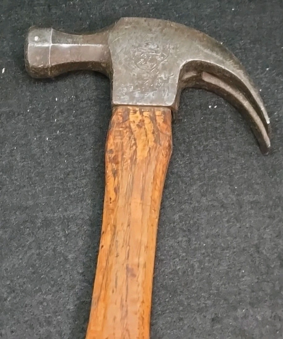 Vintage Belknap Claw Hammer (@178)