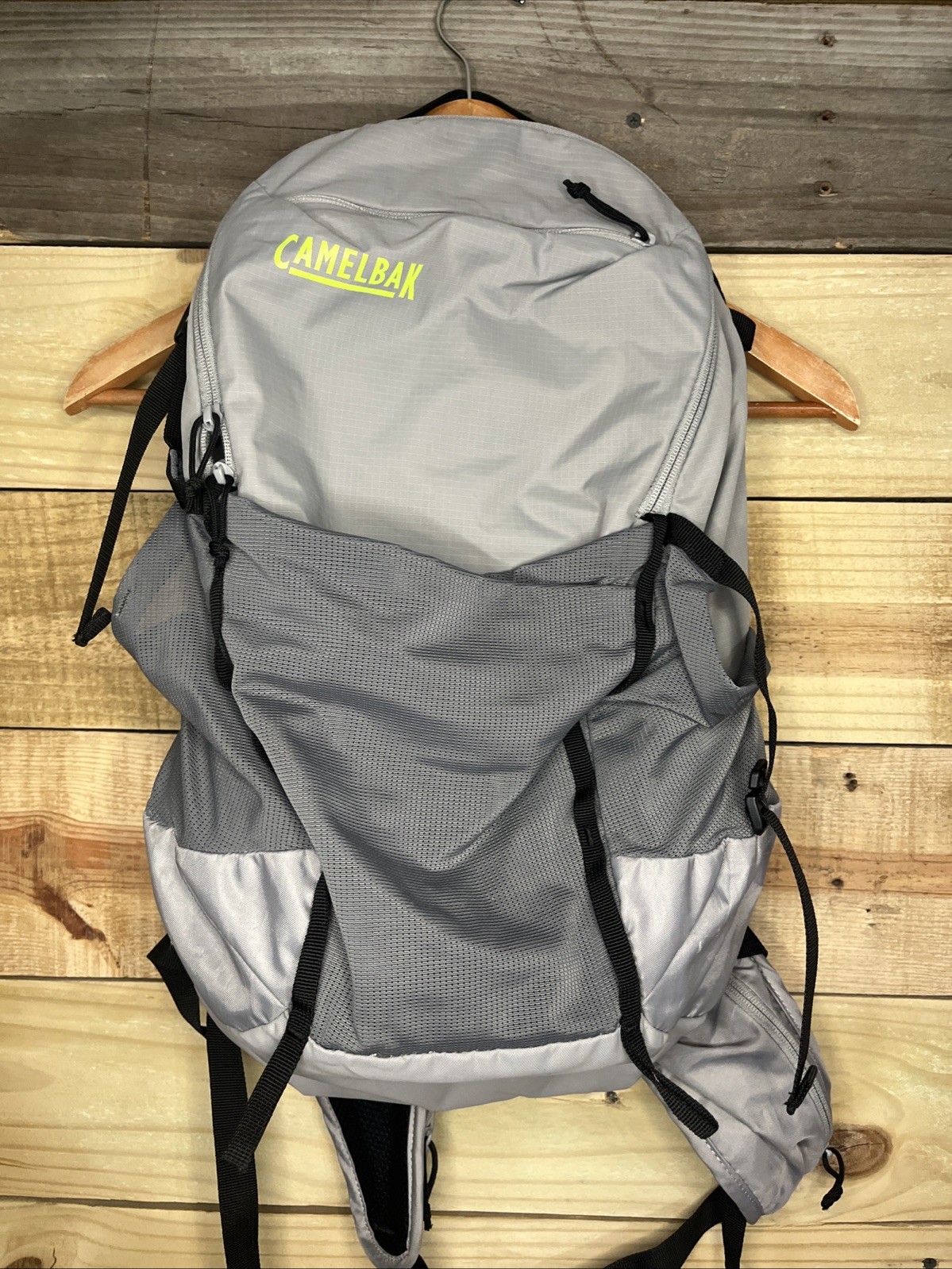 CamelBak Rim Runner X22 Hiking Hydration Backpack, Grey Flannel/Lime Punch