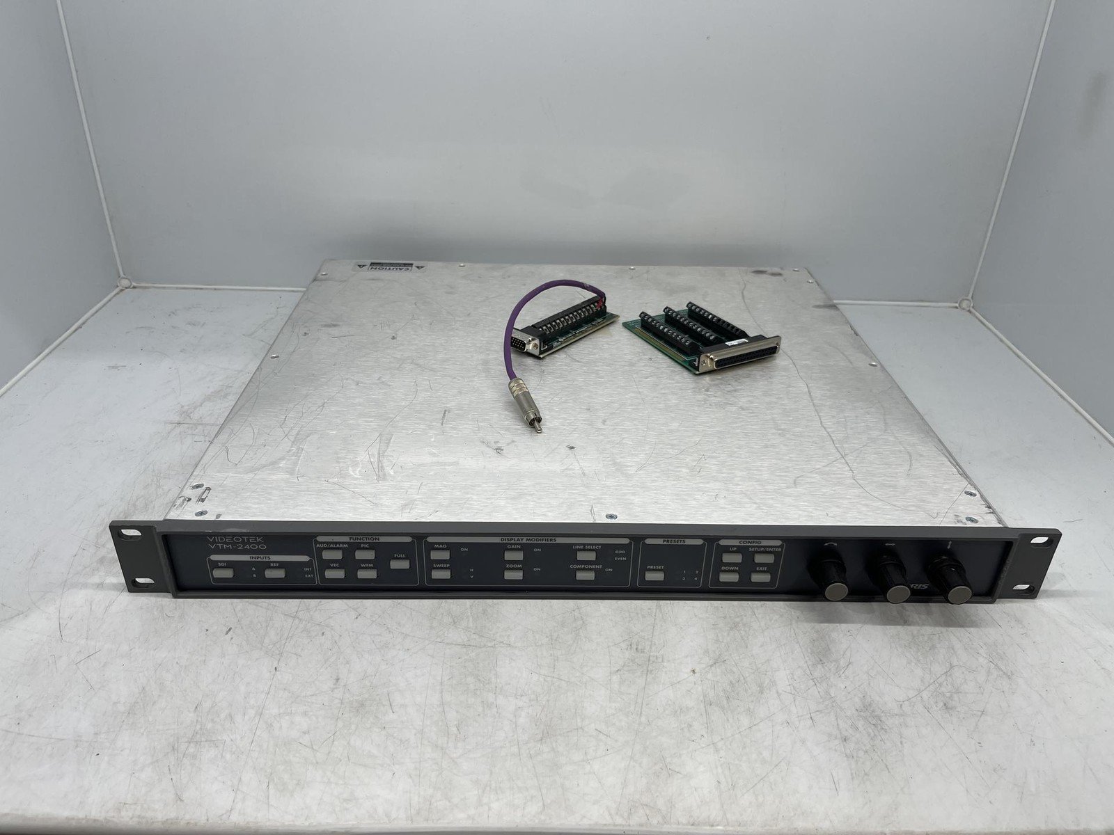 Harris VIDEOTEK VTM-2400 Waveform Vector Monitor