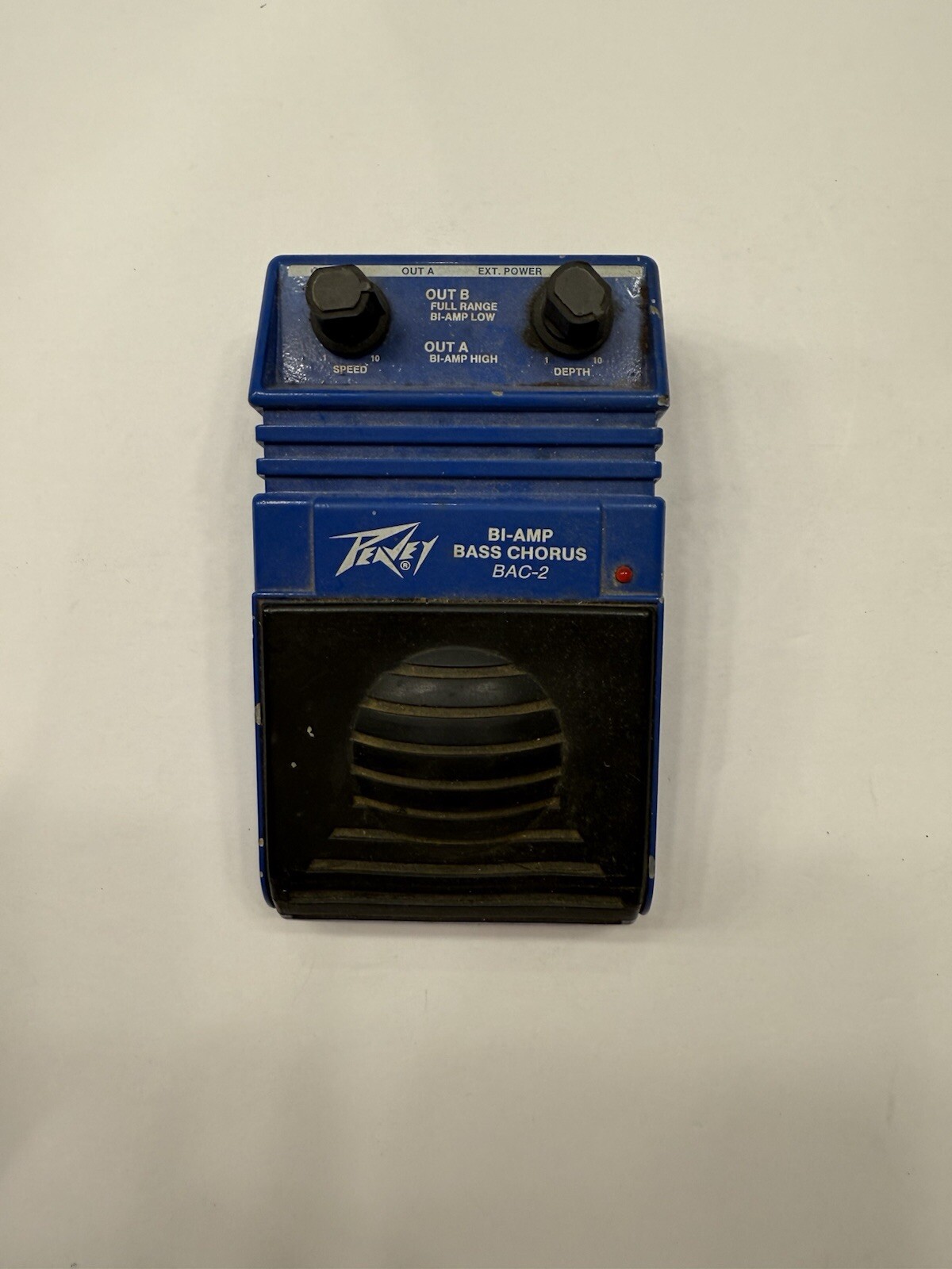 Peavey BAC-1 Bi-Amp Bass Chorus Analog Vintage Guitar Effect Pedal