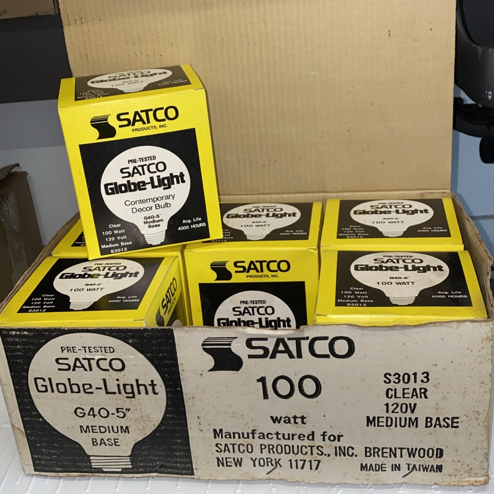 Satco S3013 100 Watt 5" Globe Light Bulb - Clear - 6 pcs. ***NEW IN BOX***