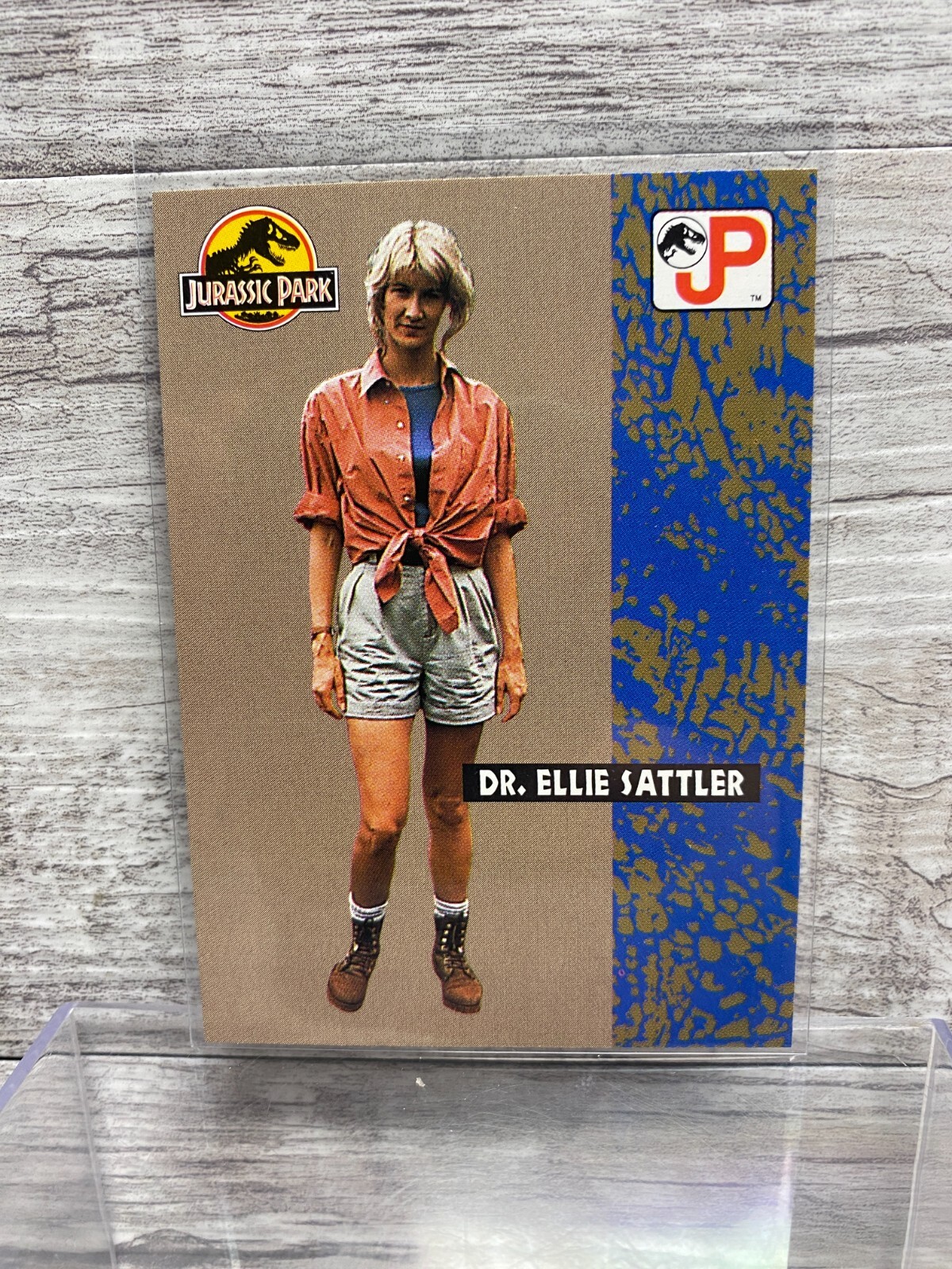 1993 Topps Jurassic Park Trading Card #12 SATTLER Dr. Ellie Laura Durn